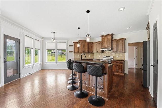 209 SE Waterwheel Lane, Lee's Summit, MO 64063