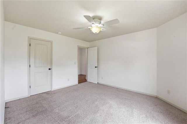 209 SE Waterwheel Lane, Lee's Summit, MO 64063