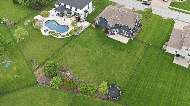 209 SE Waterwheel Lane, Lee's Summit, MO 64063