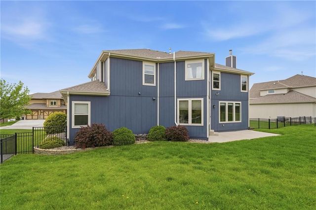 209 SE Waterwheel Lane, Lee's Summit, MO 64063