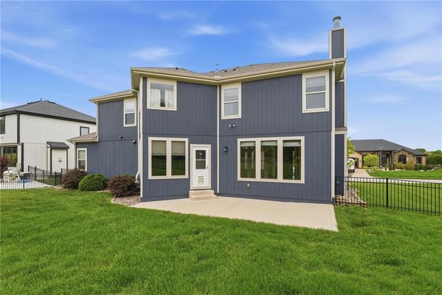 209 SE Waterwheel Lane, Lee's Summit, MO 64063