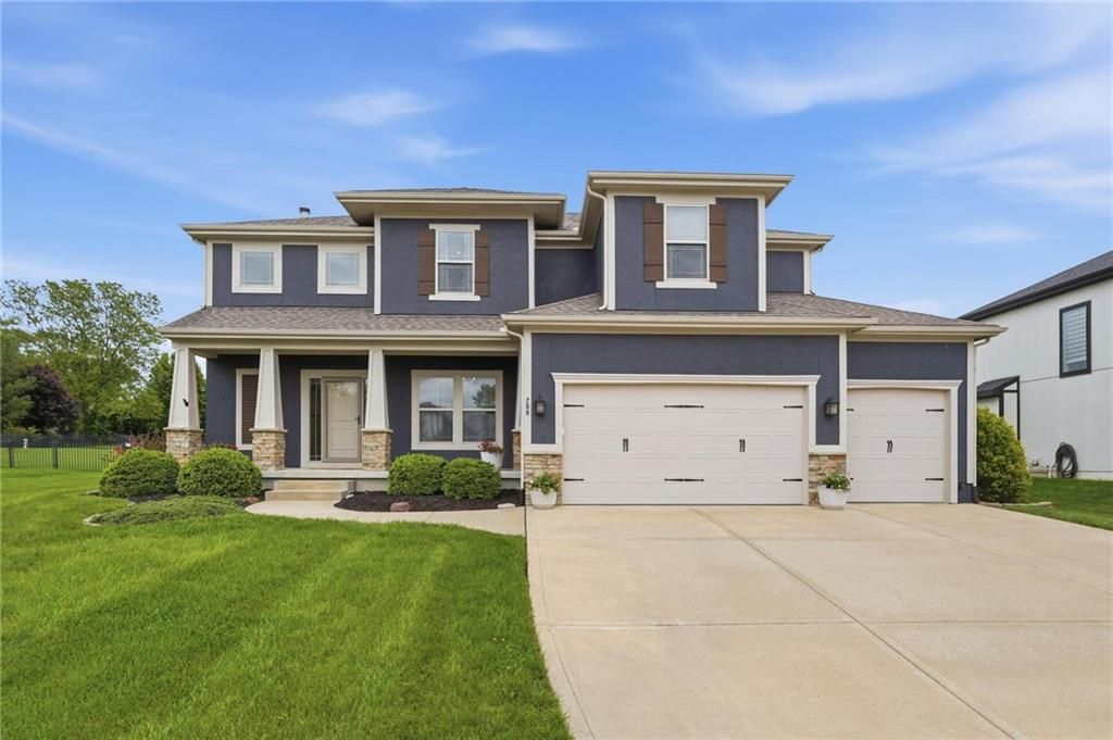 209 SE Waterwheel Lane, Lee's Summit, MO 64063
