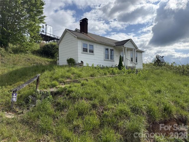 176 Laurel Branch Cemetery Road, Weaverville, NC 28753