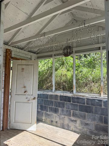 176 Laurel Branch Cemetery Road, Weaverville, NC 28753