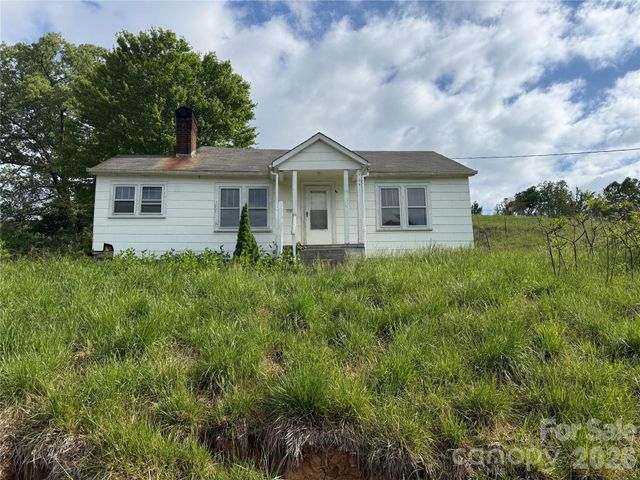 176 Laurel Branch Cemetery Road, Weaverville, NC 28753