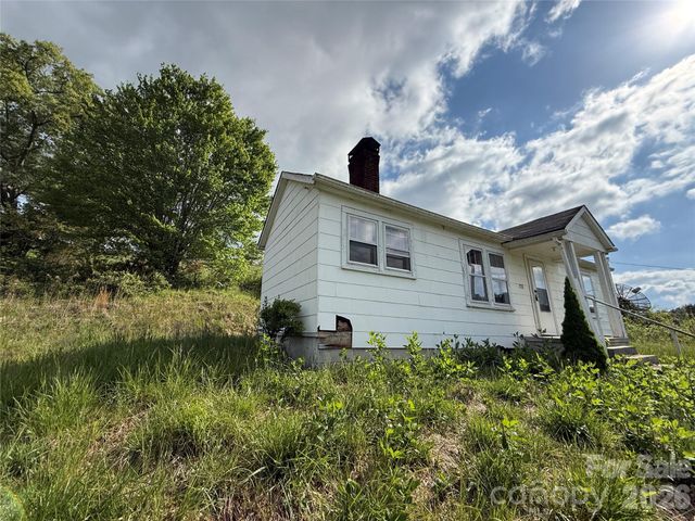 176 Laurel Branch Cemetery Road, Weaverville, NC 28753