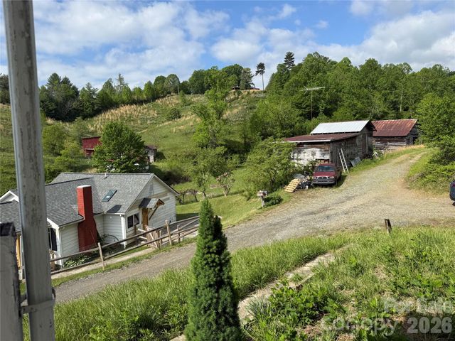 176 Laurel Branch Cemetery Road, Weaverville, NC 28753