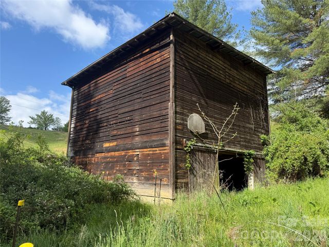 176 Laurel Branch Cemetery Road, Weaverville, NC 28753