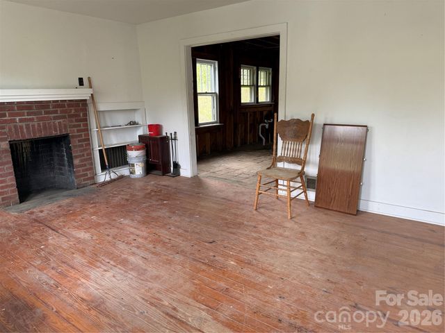 176 Laurel Branch Cemetery Road, Weaverville, NC 28753
