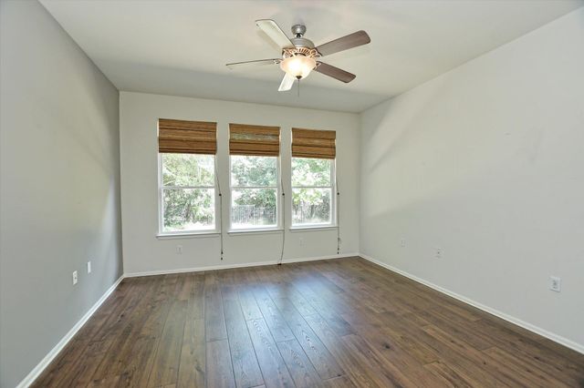 516 Independence Creek LN, Georgetown, TX 78633