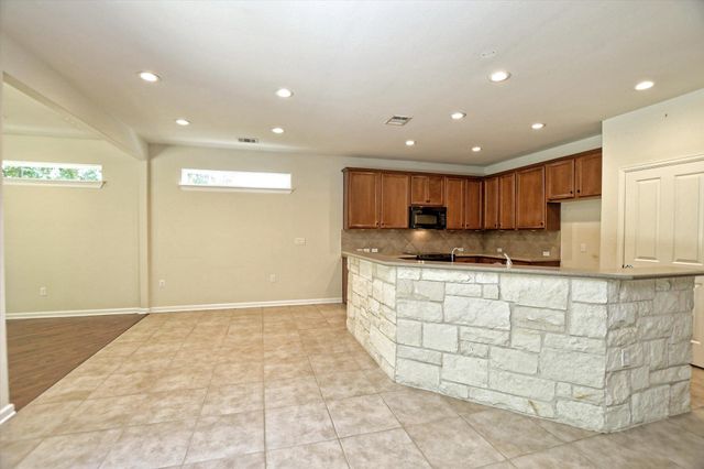 516 Independence Creek LN, Georgetown, TX 78633