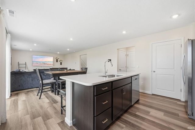 4715 Heathermoor Lane, New Haven, IN 46774