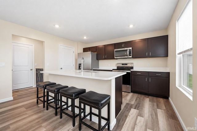4715 Heathermoor Lane, New Haven, IN 46774