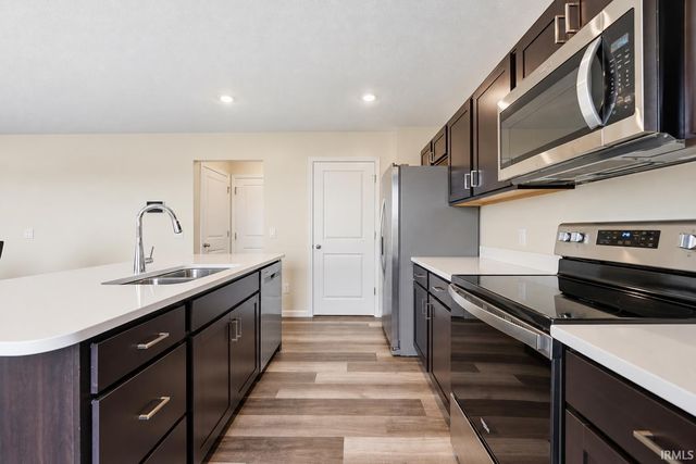 4715 Heathermoor Lane, New Haven, IN 46774