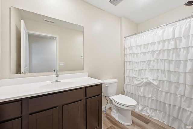 4715 Heathermoor Lane, New Haven, IN 46774