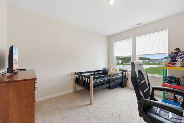 4715 Heathermoor Lane, New Haven, IN 46774