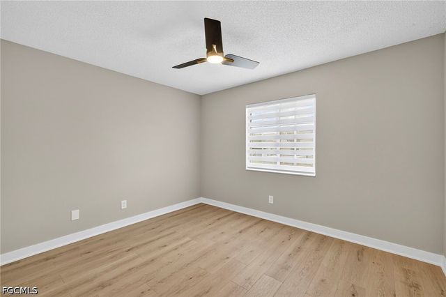 7761 Jewel LN 202, Naples, FL 34109