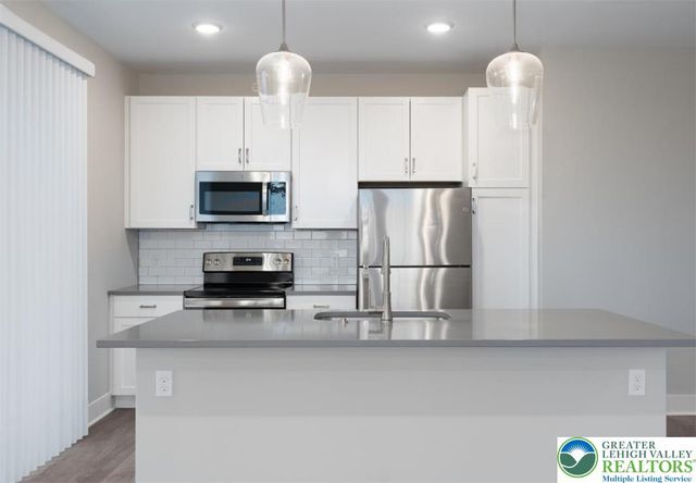2250 Lafayette Park Drive A3, Forks Twp, PA 18040