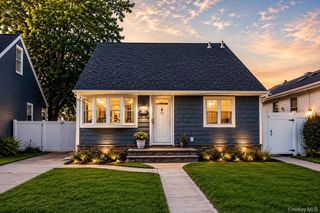 51 E Hollywood Avenue, Lindenhurst, NY 11757