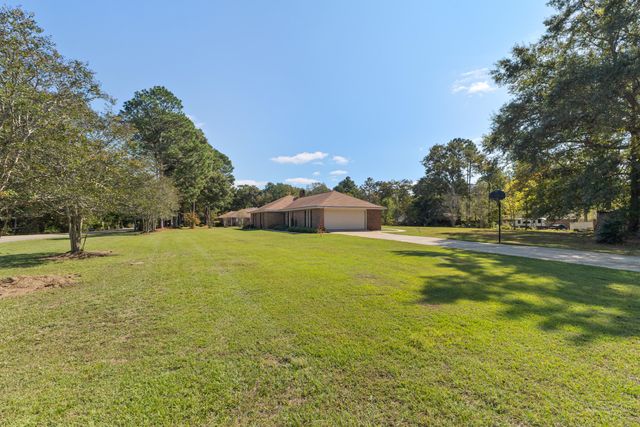 979 Richburg, Hattiesburg, MS 39402