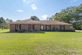 979 Richburg, Hattiesburg, MS 39402