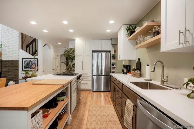 7674 S Cove Circle, Littleton, CO 80122