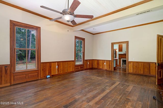 393 Moltonville Road, Clinton, NC 28328