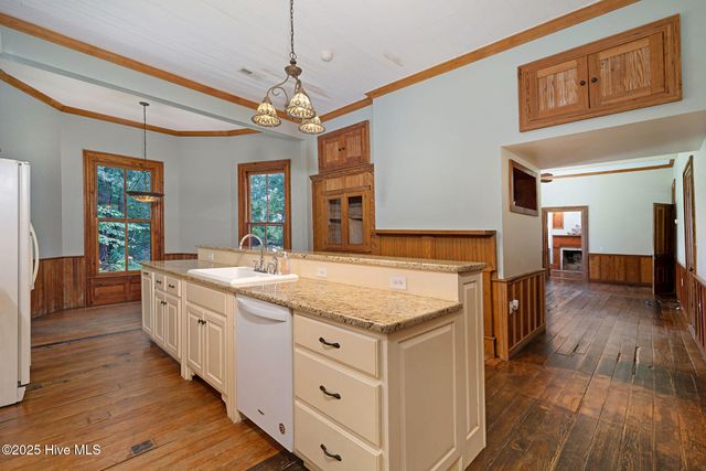 393 Moltonville Road, Clinton, NC 28328