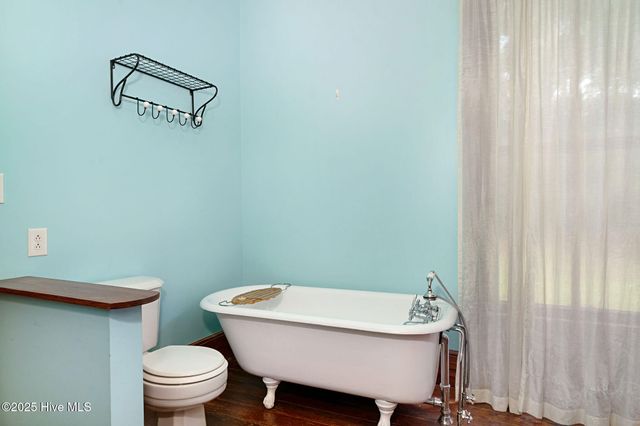 393 Moltonville Road, Clinton, NC 28328