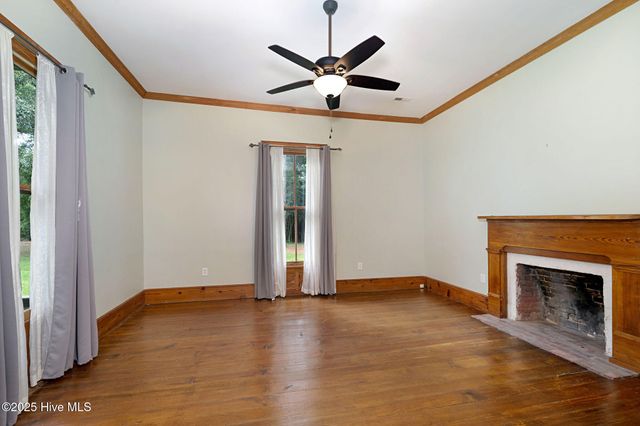 393 Moltonville Road, Clinton, NC 28328