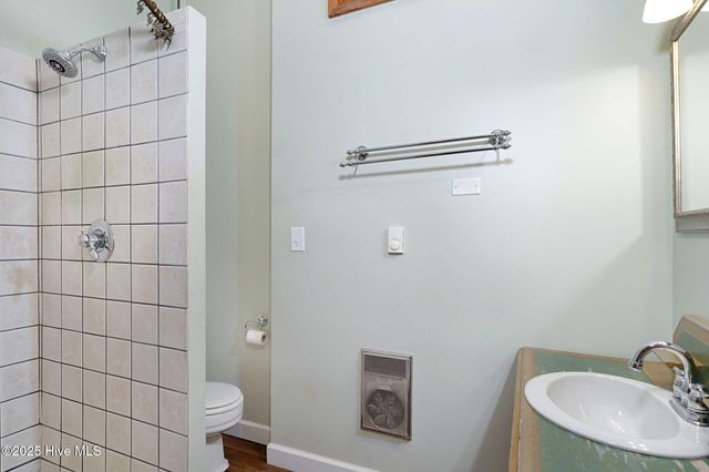 393 Moltonville Road, Clinton, NC 28328