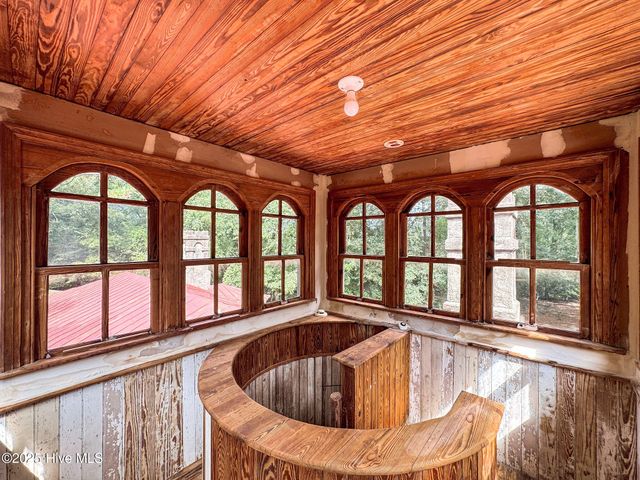 393 Moltonville Road, Clinton, NC 28328