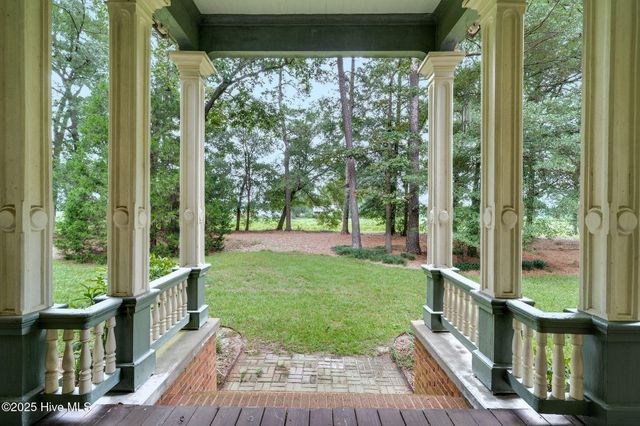 393 Moltonville Road, Clinton, NC 28328