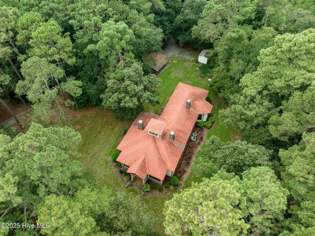 393 Moltonville Road, Clinton, NC 28328