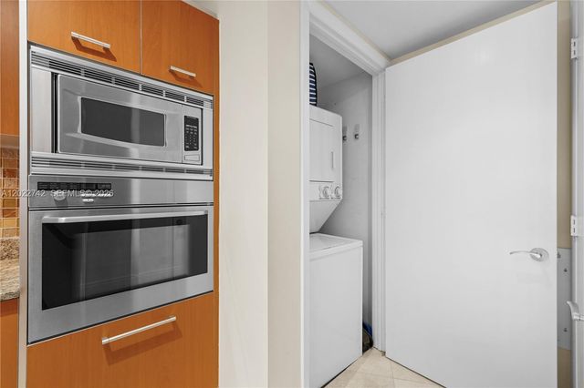 400 Alton Rd 907, Miami Beach, FL 33139