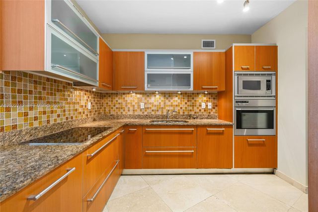 400 Alton Rd 907, Miami Beach, FL 33139