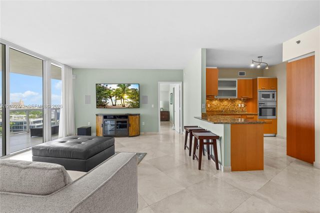 400 Alton Rd 907, Miami Beach, FL 33139