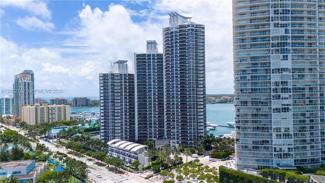 400 Alton Rd 907, Miami Beach, FL 33139