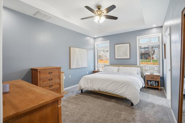 5604 S Honeysuckle Lane, Battlefield, MO 65619