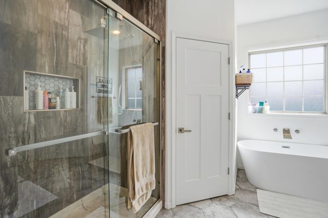 5604 S Honeysuckle Lane, Battlefield, MO 65619