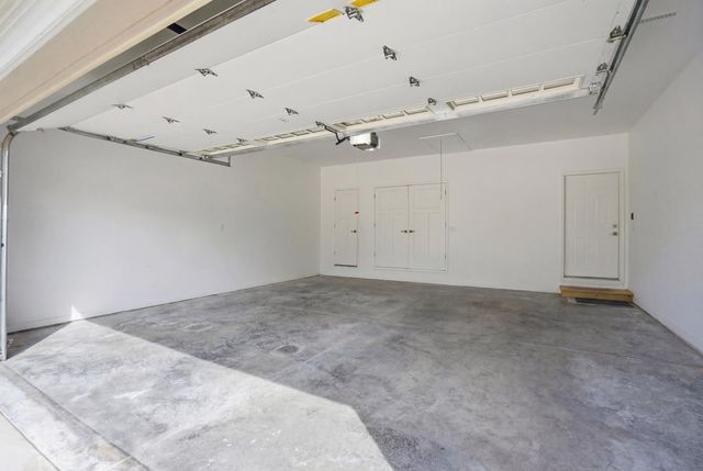 5604 S Honeysuckle Lane, Battlefield, MO 65619