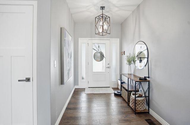 5604 S Honeysuckle Lane, Battlefield, MO 65619