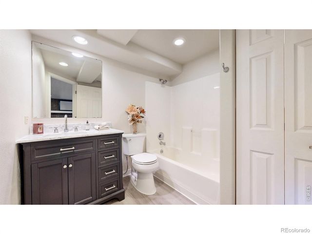 8240 W Evans Place, Lakewood, CO 80227