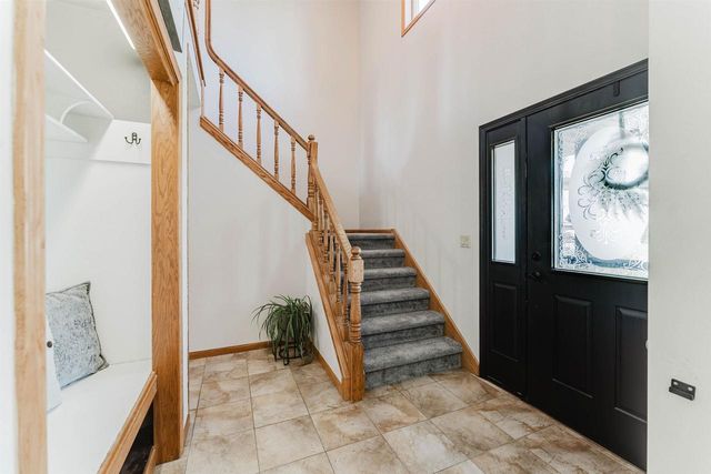 51 OVERLAND TRAIL, Oshkosh, WI 54904