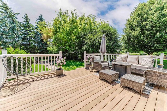 51 OVERLAND TRAIL, Oshkosh, WI 54904