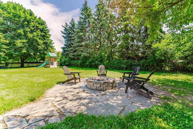 51 OVERLAND TRAIL, Oshkosh, WI 54904