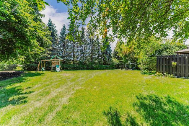 51 OVERLAND TRAIL, Oshkosh, WI 54904