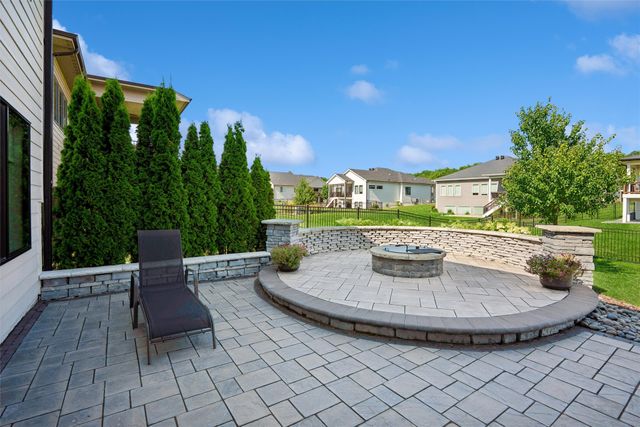 2905 NE Cherry Court, Grimes, IA 50111