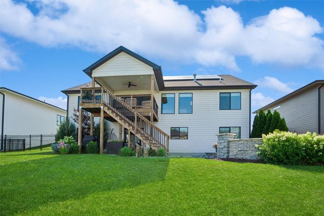 2905 NE Cherry Court, Grimes, IA 50111