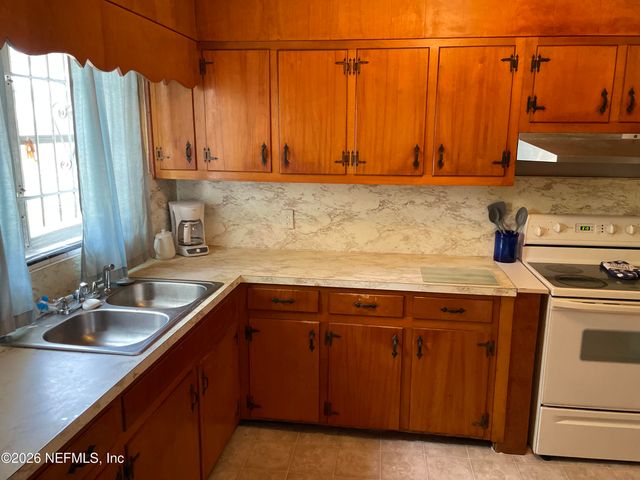 1203 MCCONIHE Street, Jacksonville, FL 32209